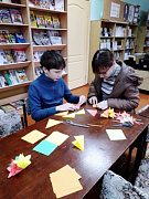 Прошел мастер-класс по изготовлению цветов в технике оригами