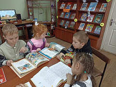 «Какие бывают сказки»: познавательный час