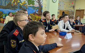 «Книжный марш Победы»: патриотическая акция в библиотеке им. С. Маршака 