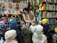«Путешествие в Книжную Страну»: экскурсия по библиотеке
