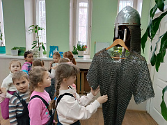«Героические предания старины»: час патриотической сказки