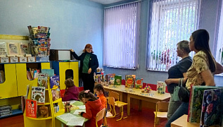 Чтение семейного масштаба в библиотеке им. А. Николаева