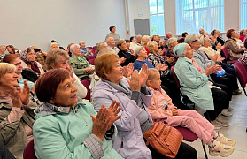 «А в сердце молодость поёт»: литературно-музыкальная композиция