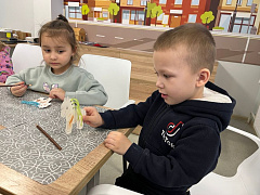 «По строчкам детских лет»: чтение-игра
