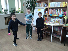 «С книжной полки на экран»: просмотр мультфильмов