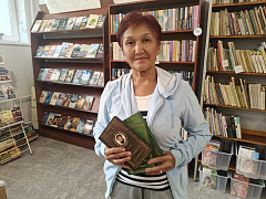 «Мир через поэзию»: флэшбук – чтение стихов