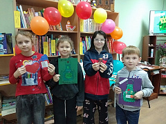 «Книжные папы»: литературно-игровой час