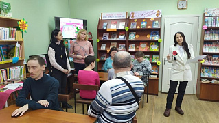 Библиошоу: «И вновь весны нежный букет»