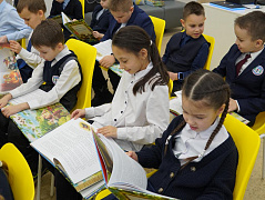 Чебоксарская ГЭС подарила библиотекам новые книги для детей