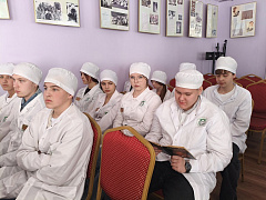 «Стихи, пришедшие с войной»: поэтическая композиция