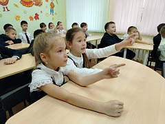 Именины с «Тополиной» в библиотеке им. П. Хузангая