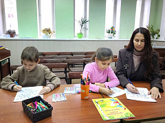 «Земли родимой краски»: мастерская чтения
