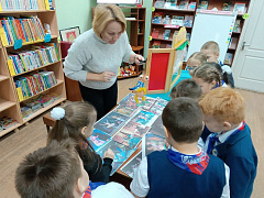 «Театральный фургончик»: библиомарафон в библиотеке им. Н. Полоруссова-Шелеби