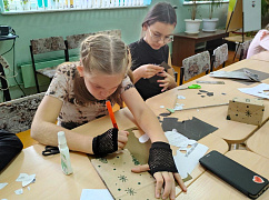 «Соседи по планете»: семейная мастерилка