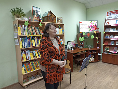 «Стихов моих золотая россыпь»: творческая встреча с Людмилой Войцеховской