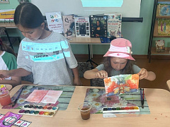 «Поэзия в красках»: литературно-художественная гостиная