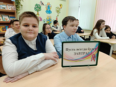 Акция «Сообщи, где торгуют смертью» в библиотеке им. П. Хузангая