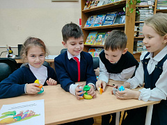 Именины с «Тополиной» в детско-юношеской библиотеке