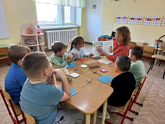 «Веселый смайлик»: творческий час