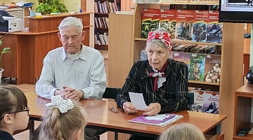 «Книжный марш Победы»: патриотическая акция в библиотеке им. С. Маршака 