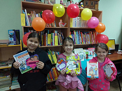 «Книжные папы»: литературно-игровой час