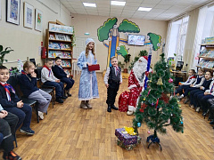 «Расскажи нам, ёлочка, сказку»: новогодний праздник