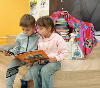 «Маленький глотатель книг»: флешбук-акция