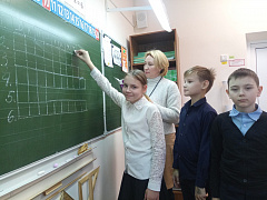 «В гостях у сказки»: литературно-игровой час