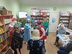 «На пороге Новый год»: литературная гостиная