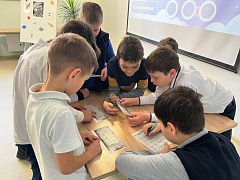 «Земля в иллюминаторе»: космоквест