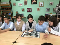 «Поехали! 65 лет полета в космос»: познавательный час