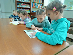 «Факультет мастерства и творчества»: академия волшебства в библиотеке