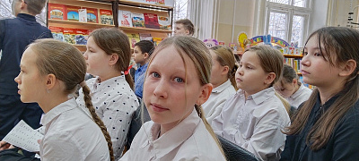 «Есть в марте день особый»: весенняя викторина