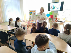 Именины с «Тополиной» в библиотеке им. П. Хузангая
