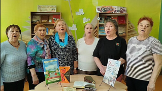 «Книжный марш Победы»: патриотическая акция в библиотеке семейного чтения имени А. Николаева