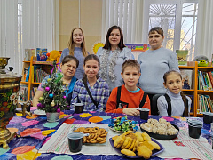 Новогодние каникулы с библиотекой!