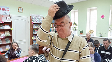 «Леди детектив»: библиомикс к 135-летию со Дня рождения Агаты Кристи