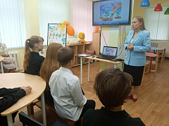 «Банковские карты, деньги, ты и я»: час вопросов и ответов