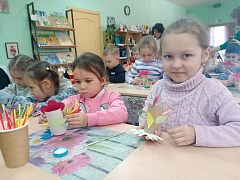 «Петух и краски»: игра-раскраска
