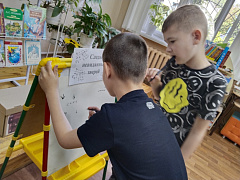 Литературно-игровой час «Сказки путешествуют по свету» 