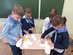 «Папин день календаря»: литературно-игровой час