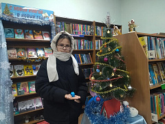 «Раз, два, три! Ёлочка, гори!»: акция-настроение в детско-юношеской библиотеке