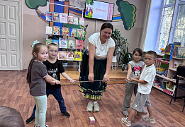 «Мир народной культуры»: фольклорные посиделки
