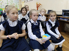 «Дверь в чудеса открыта здесь»: экскурсия в библиотеку