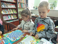 «Какие бывают сказки»: познавательный час