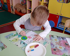 «Петух и краски»: игра-раскраска