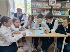 «От слов к образам»: литературный час