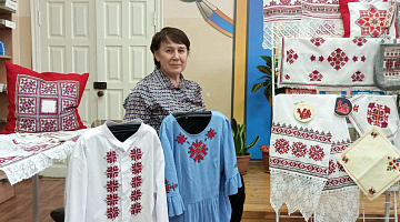 «Вышиваем чувашскую вышивку»: выставка творческих работ
