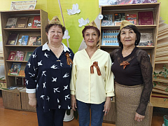 «Книжный марш Победы»: патриотическая акция в библиотеке семейного чтения имени А. Николаева