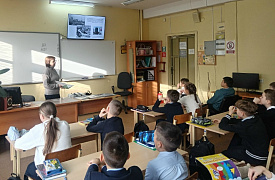 Именины с «Тополиной» в библиотеке им. А. Николаева